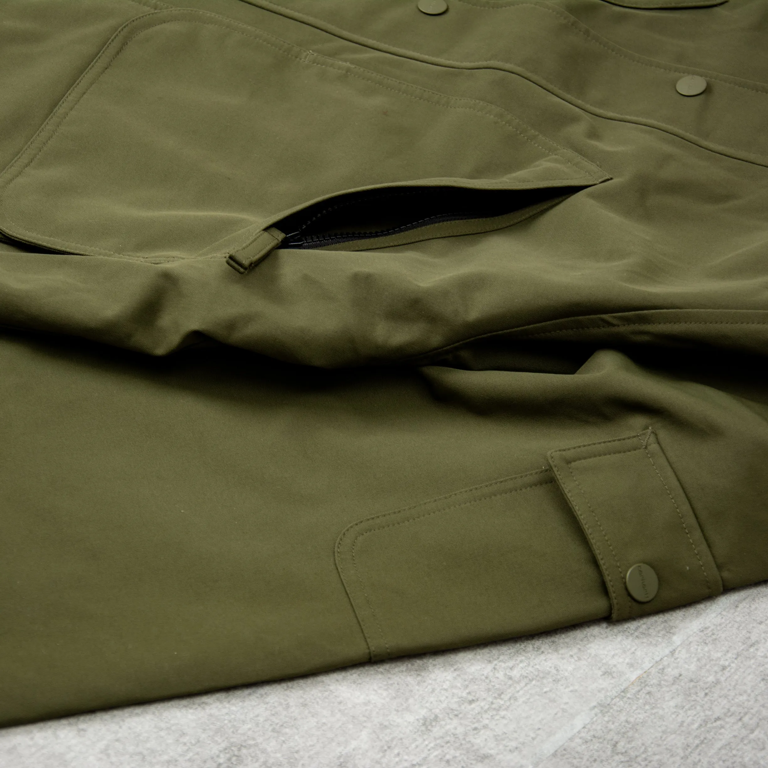 Carhartt WIP Clarton Jacket in Office Green - Stylish and Durable Outerwear for Everyday Wear