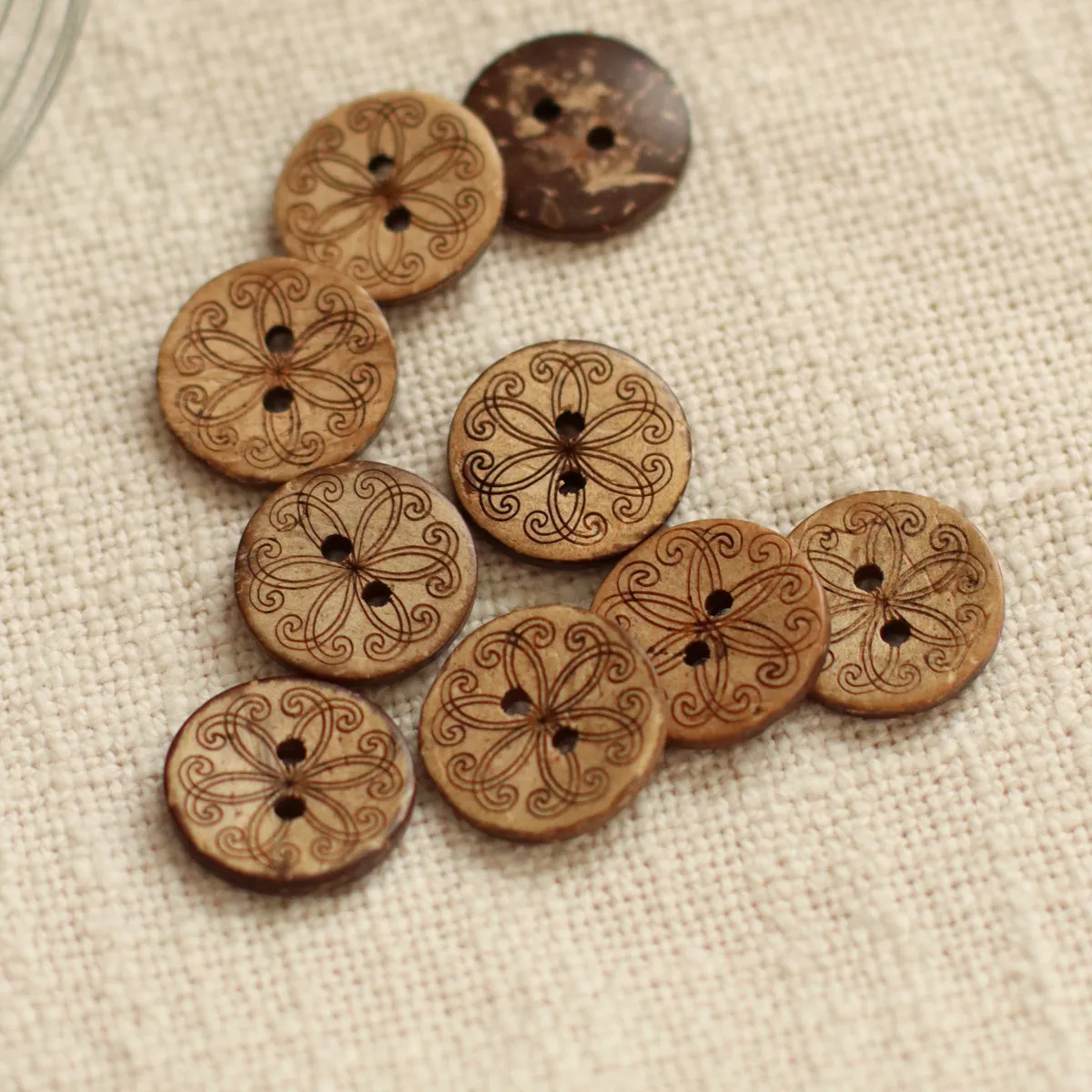 Coconut Buttons | Small 18mm