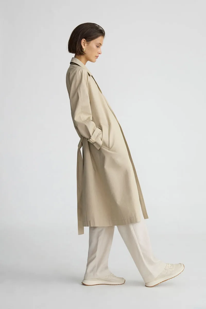 THE CLASSIC TRENCH - KHAKI