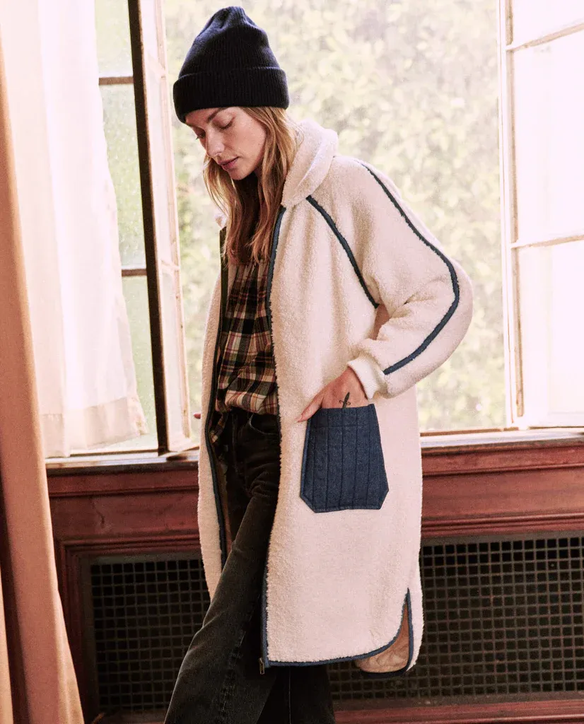 The Great - The Shepherd Coat in Cream Sherpa with Denim